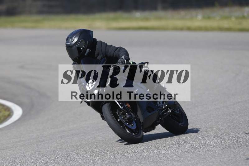 /01 02.04.2026 MAZ ADR/Gruppe gelb Gruppe gruen/12